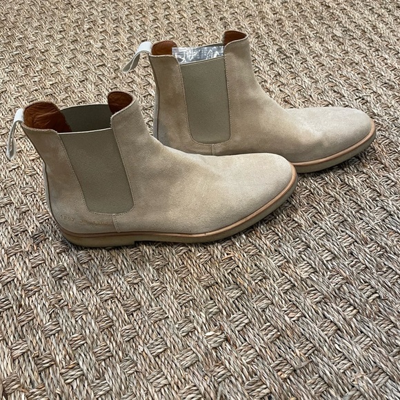 Common Projects Suede Chelsea Boots (desert sand) - Picture 2 of 5